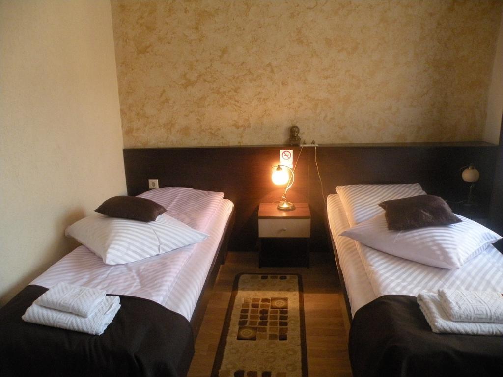 Pension Cleopatra Târgu-Mureş Zimmer foto